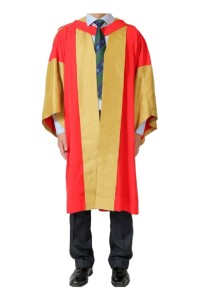 設計紅色拼色金黃色畢業袍     訂製紅色兜帽畢業袍     黑色絨毛金繩畢業帽    工商管理博士（DBA）   香港大學HKU     畢業袍生產商    DA520